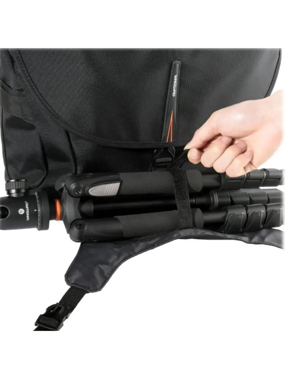 Vanguard The Heralder 33 Camera Bag Black